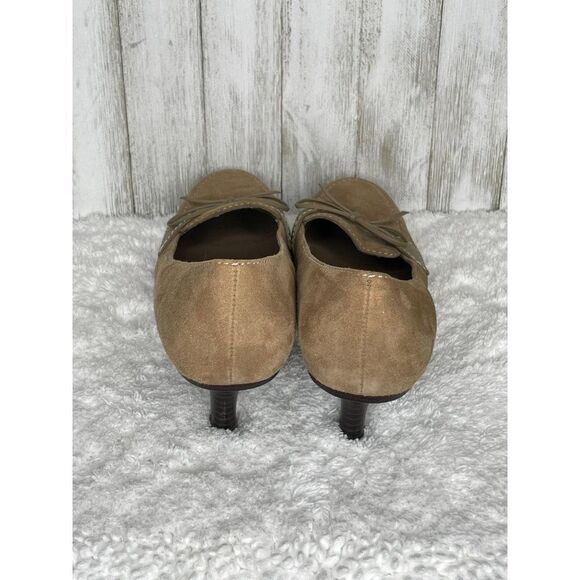 Aerosoles Tan Suede Kitten Heels Size 6.5 - Picture 6 of 8